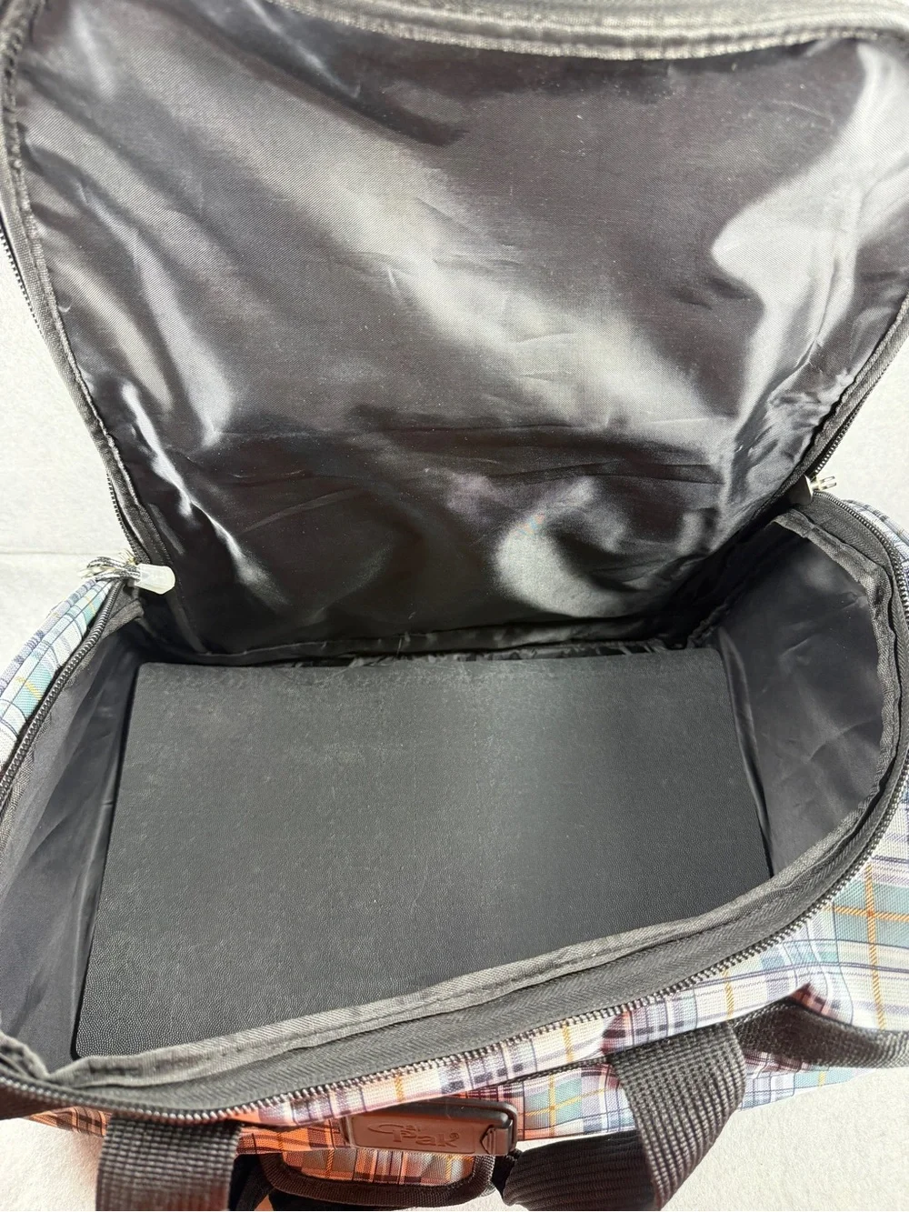California Pak Green Plaid Multi-Pocket Travel Duffel Bag Weekender Carry-On